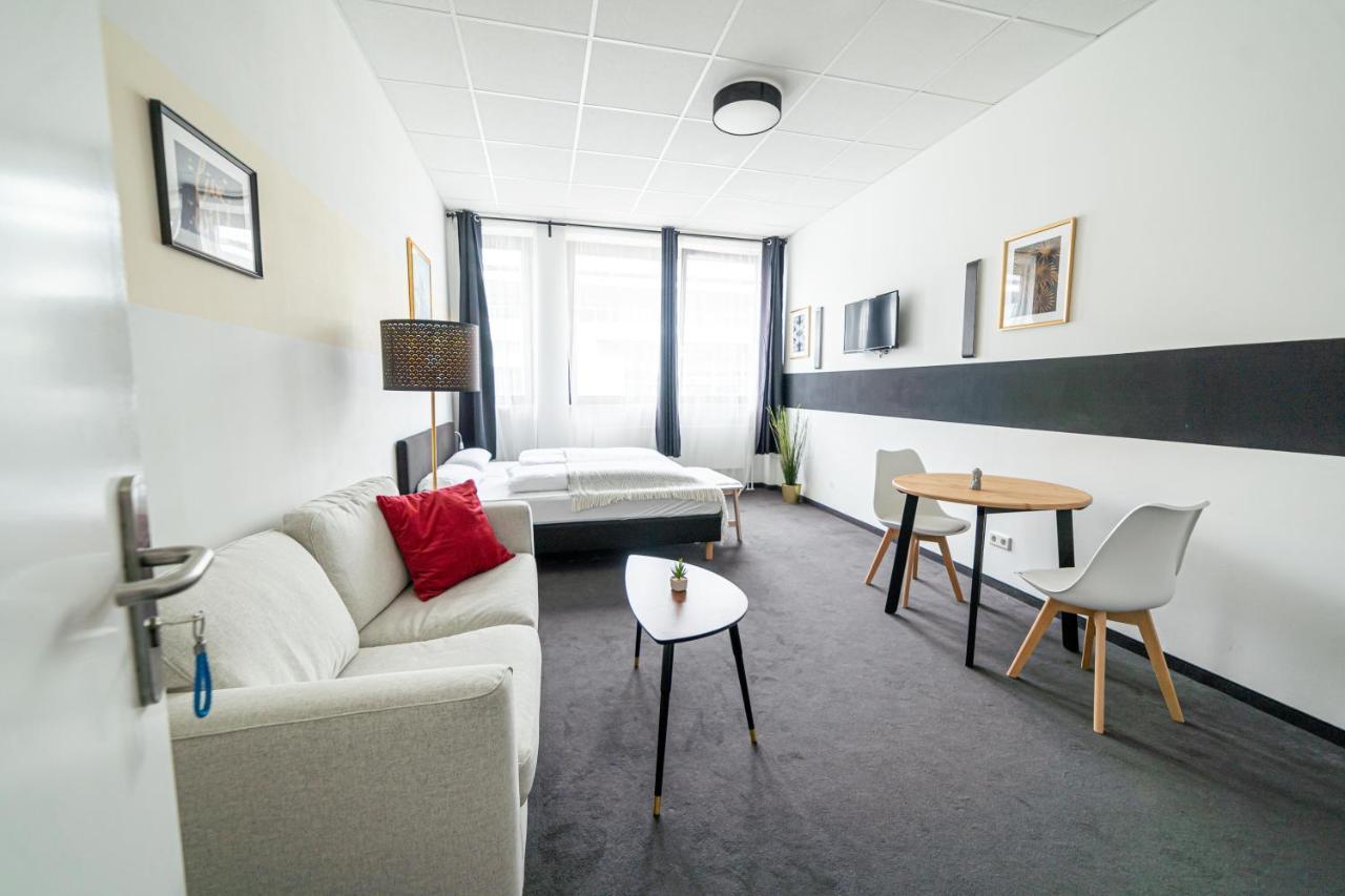 Full House Hostel Nurnberg - Shared Bath & Kitchen المظهر الخارجي الصورة