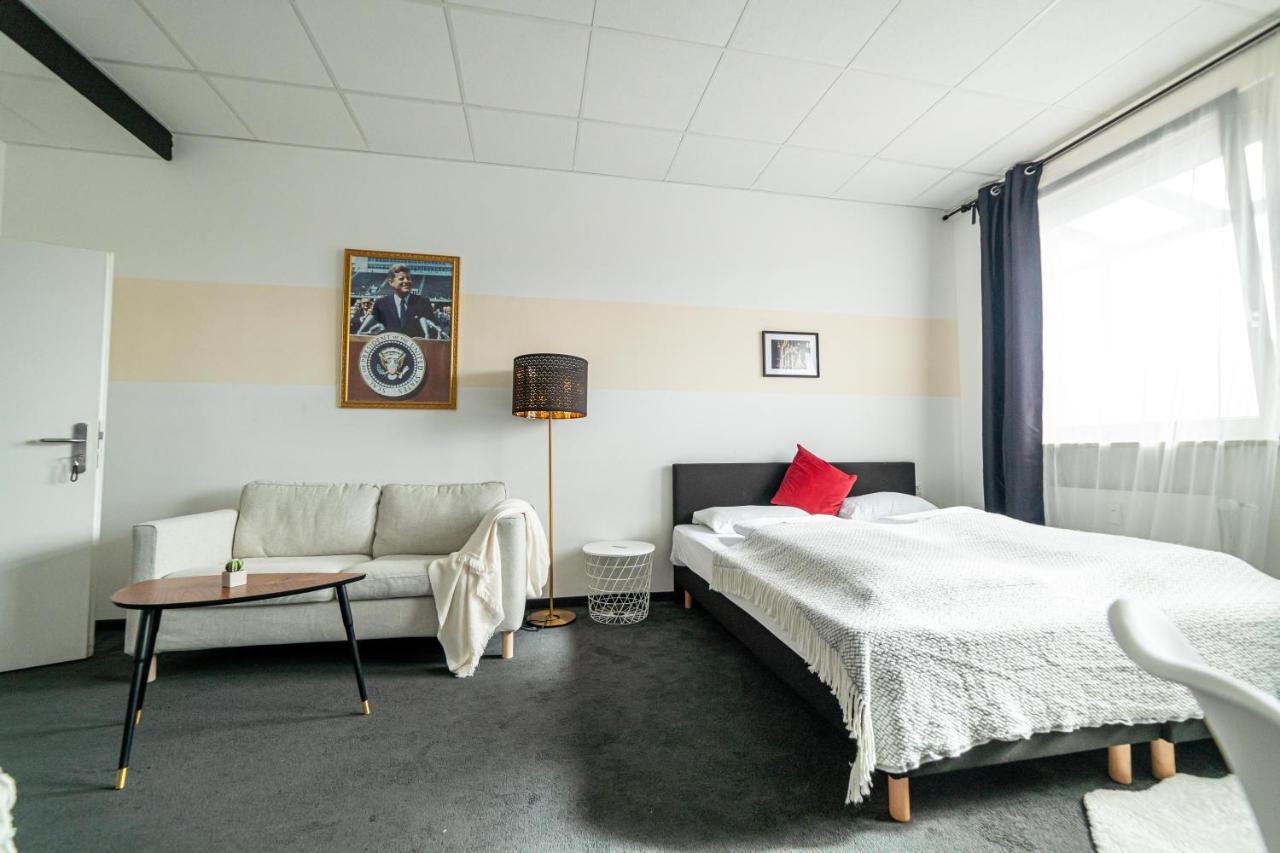 Full House Hostel Nurnberg - Shared Bath & Kitchen المظهر الخارجي الصورة