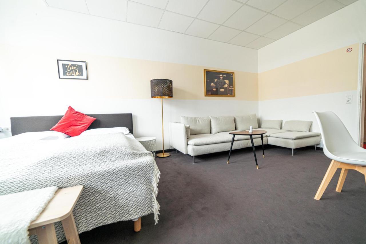 Full House Hostel Nurnberg - Shared Bath & Kitchen المظهر الخارجي الصورة