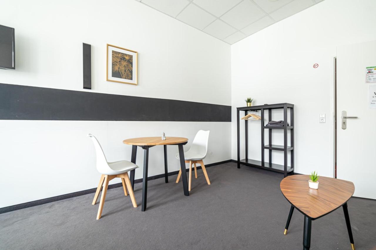 Full House Hostel Nurnberg - Shared Bath & Kitchen المظهر الخارجي الصورة