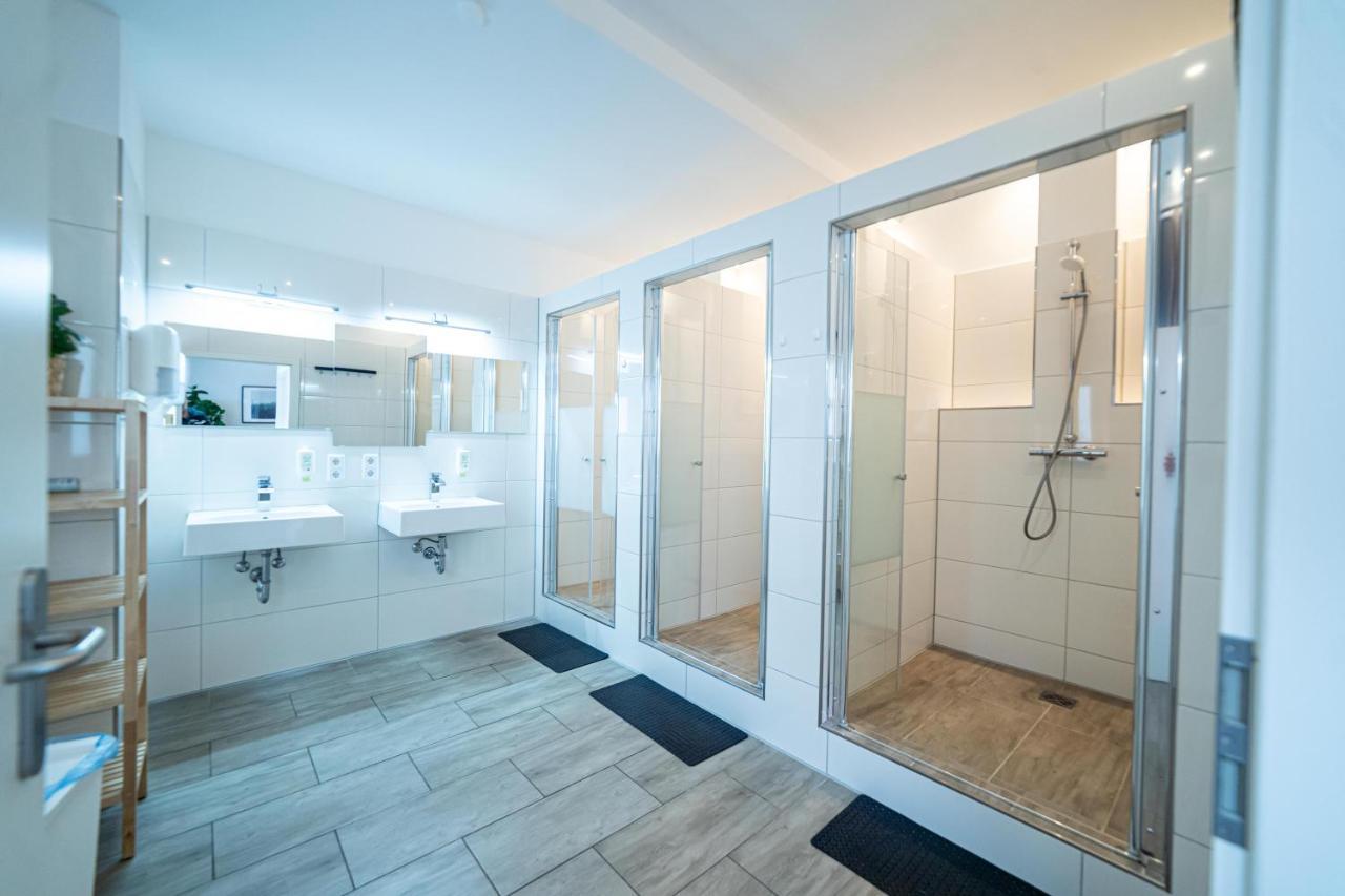Full House Hostel Nurnberg - Shared Bath & Kitchen المظهر الخارجي الصورة